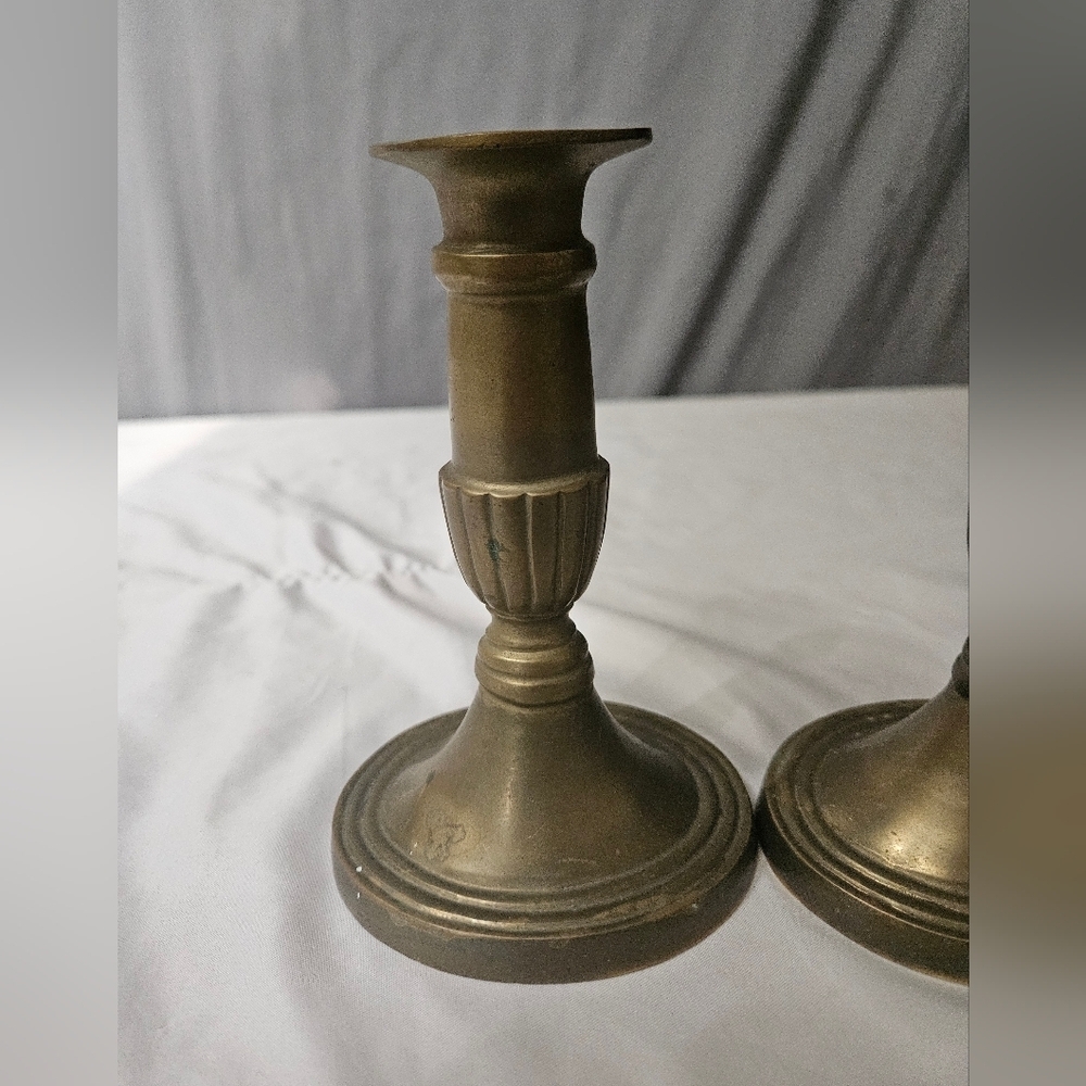 Vintage Set Of 2 Brass Candle Holders Elegant Antique Weighted Base India - Picture 3 of 9